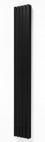 Linear Vertical Black